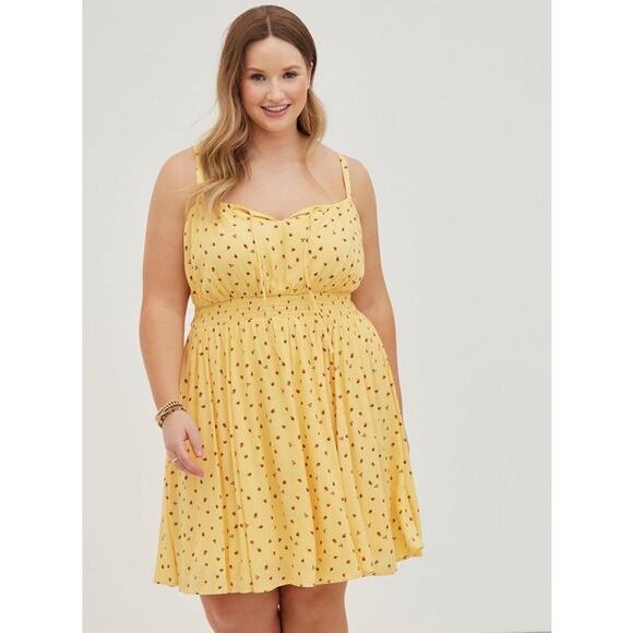 Torrid Dresses & Skirts - Torrid Yellow Strawberry Print Sundress - Size 1 (1X / 14–16)